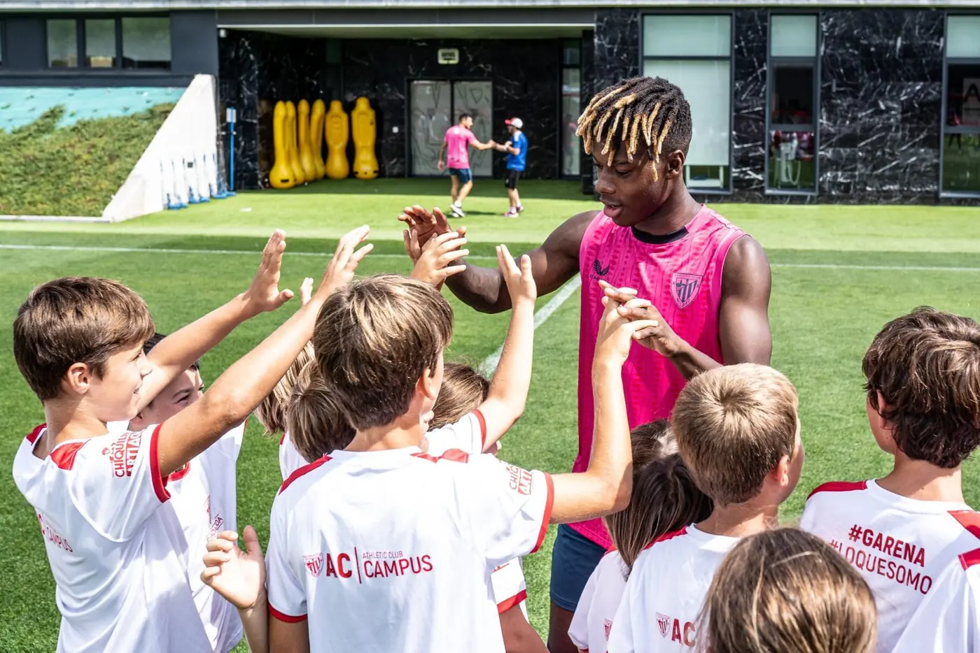 Encuentro con futbolistas del Athletic Club
